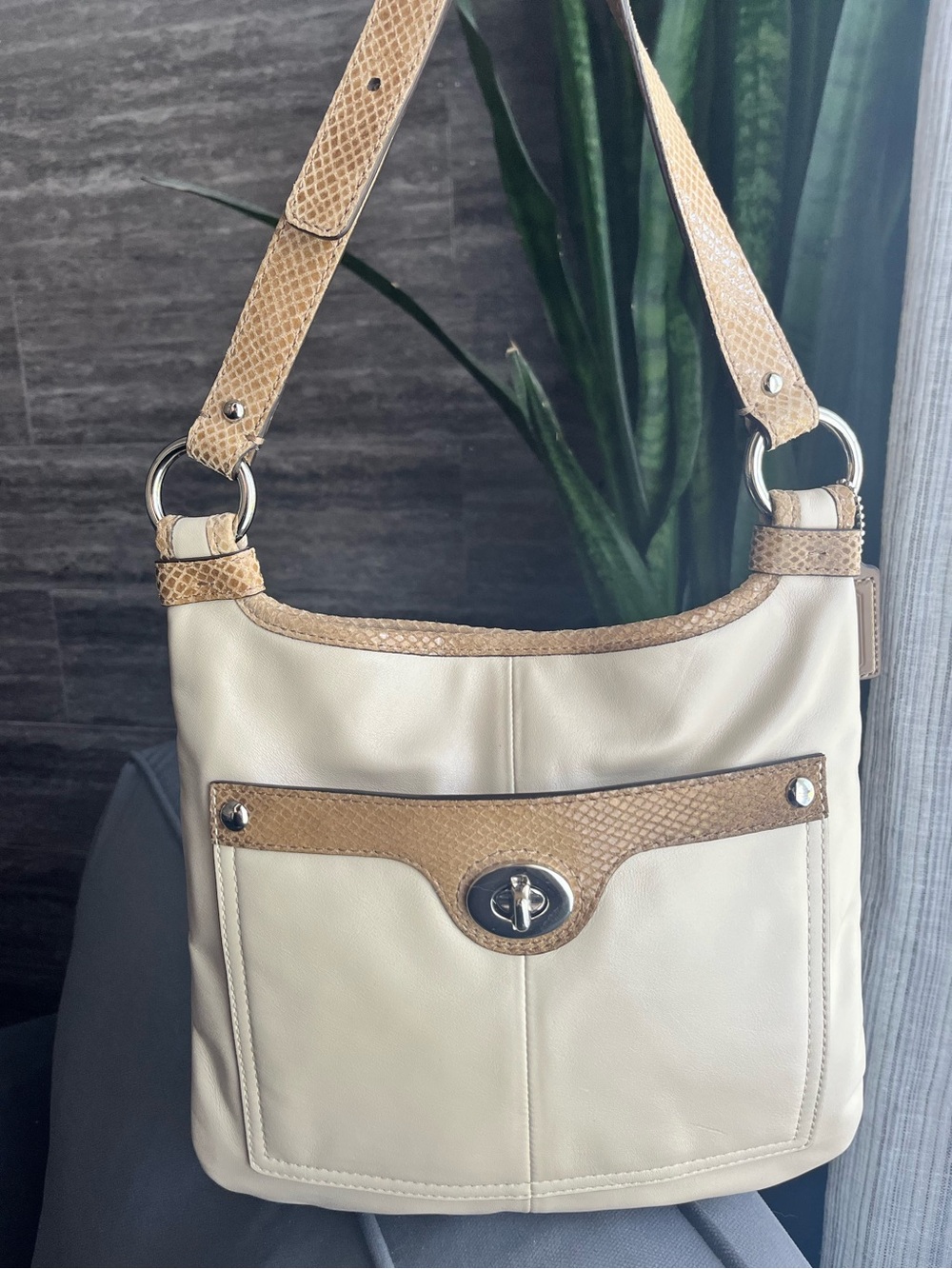 Y2K Coach Penelope Leather Shoulder Bag Ivory Snakeskin Trim Never used F16533